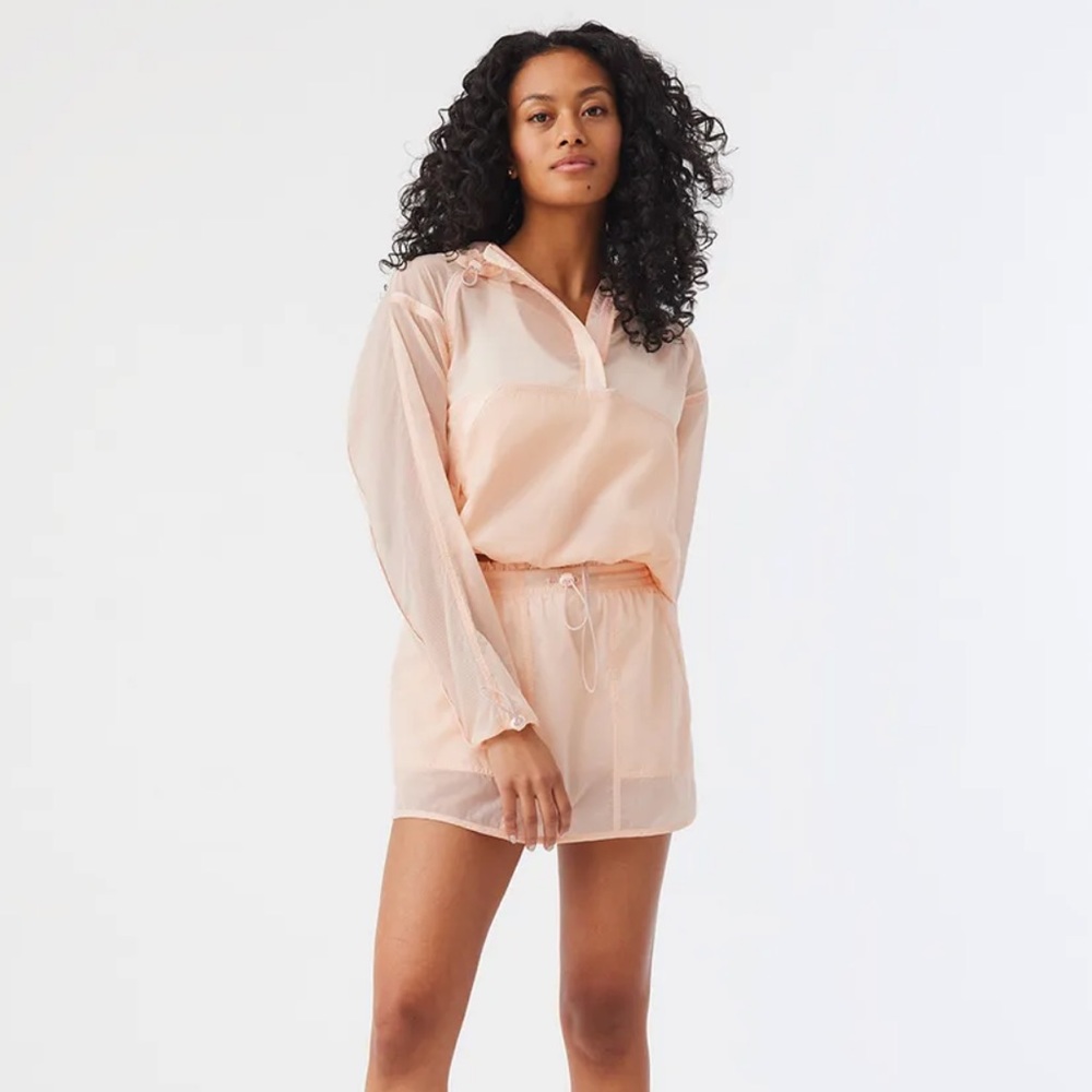 outdoor voices 2.5 windbreaker skirt